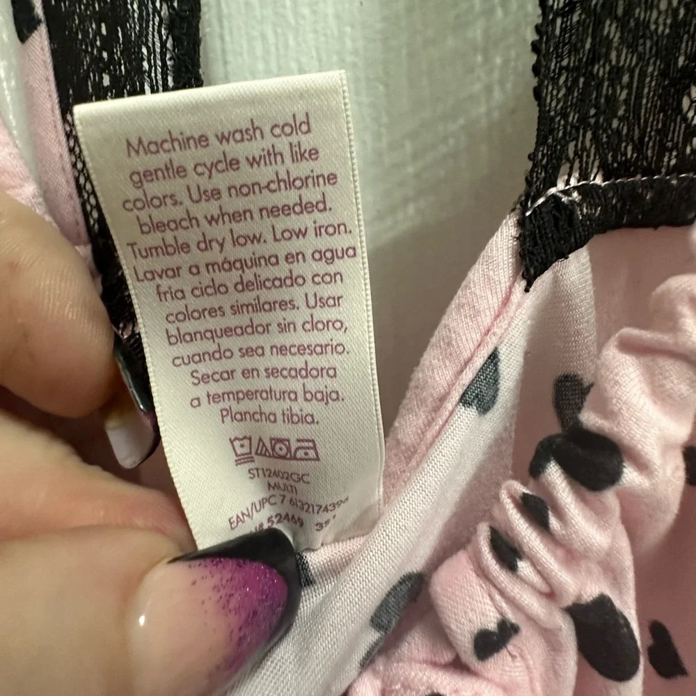 2X (20W-22W) Secret Treasures nightie. Pink with black hearts. Adjustable straps - Picture 5 of 6
